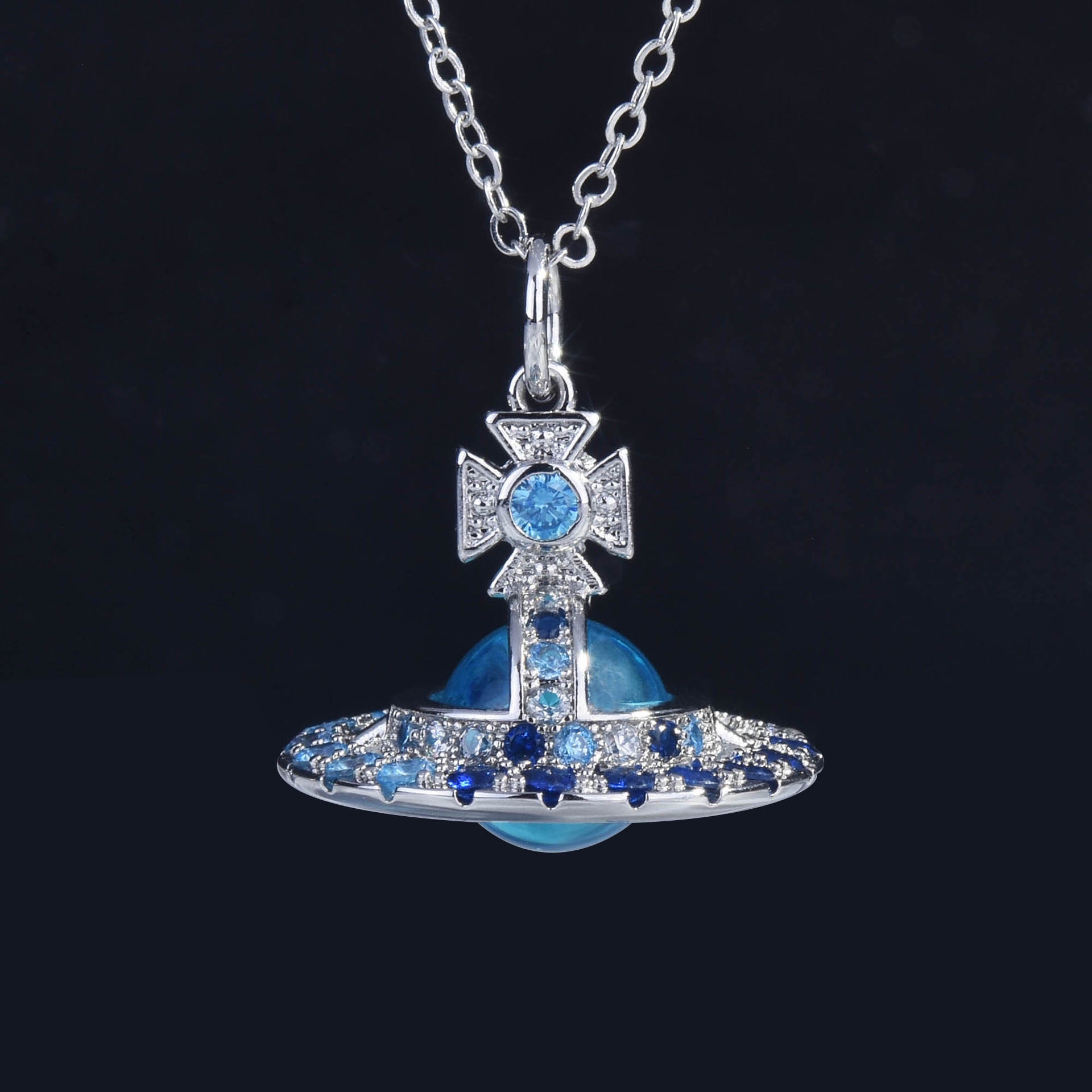 Modny naszyjnik z motywem nieb – Body Jewelry recenzja i cena