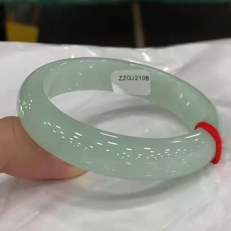 Naturalny jadeit z starego kop – Bracelets recenzja i cena